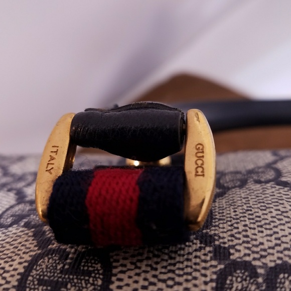 Authentic Gucci GG Supreme Canvas Bag Vintage - Picture 4 of 8